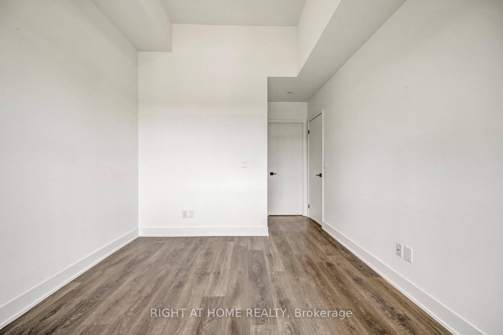 2481 Taunton Road, Unit 459 thumbnail 15