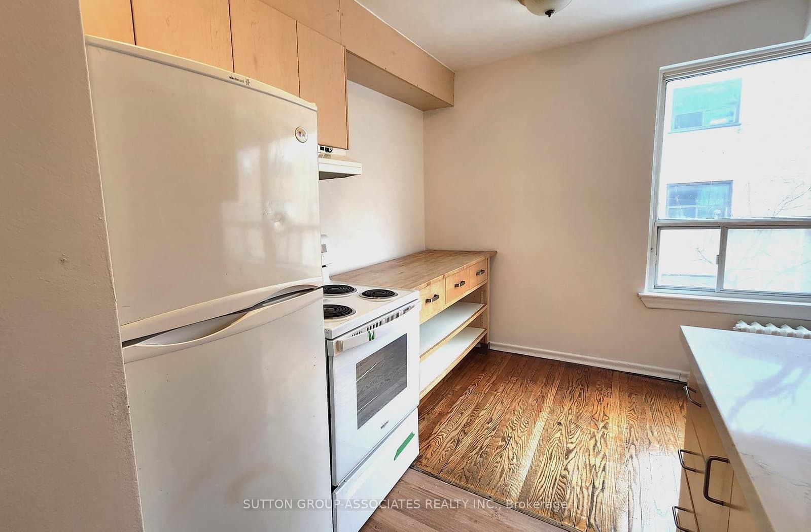 1 Greenbrook Drive, Unit 304 thumbnail 3