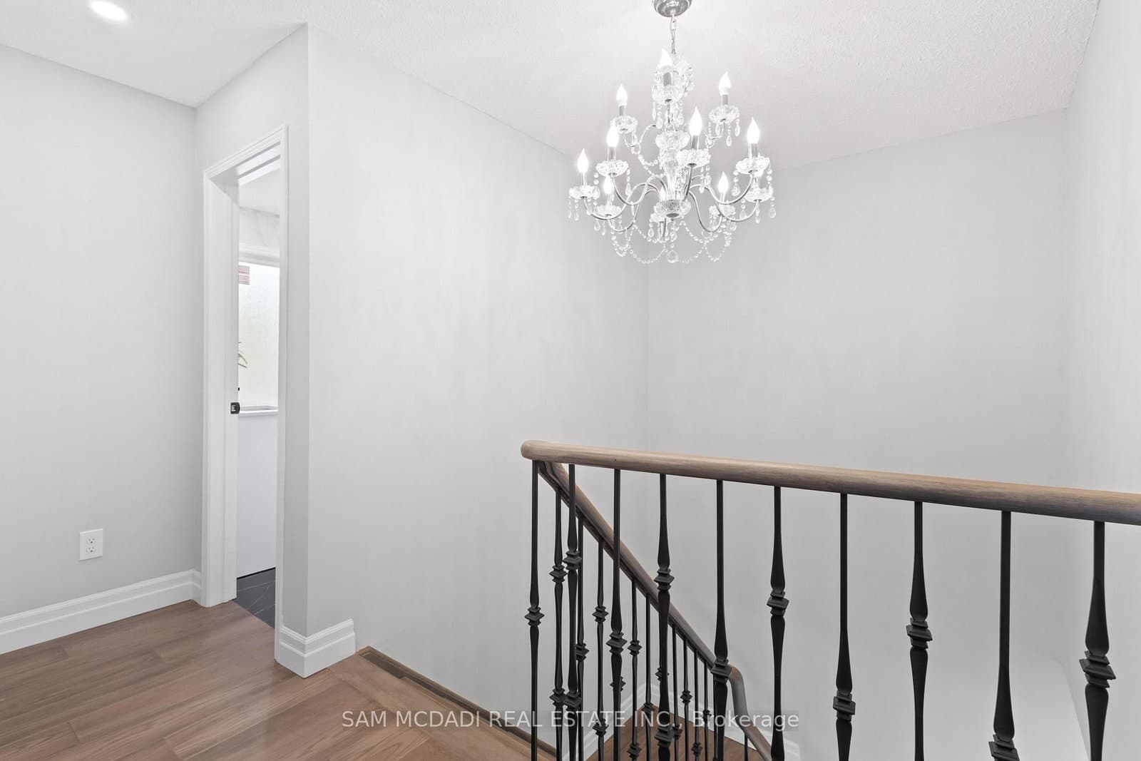 2535 Robin Drive thumbnail 18