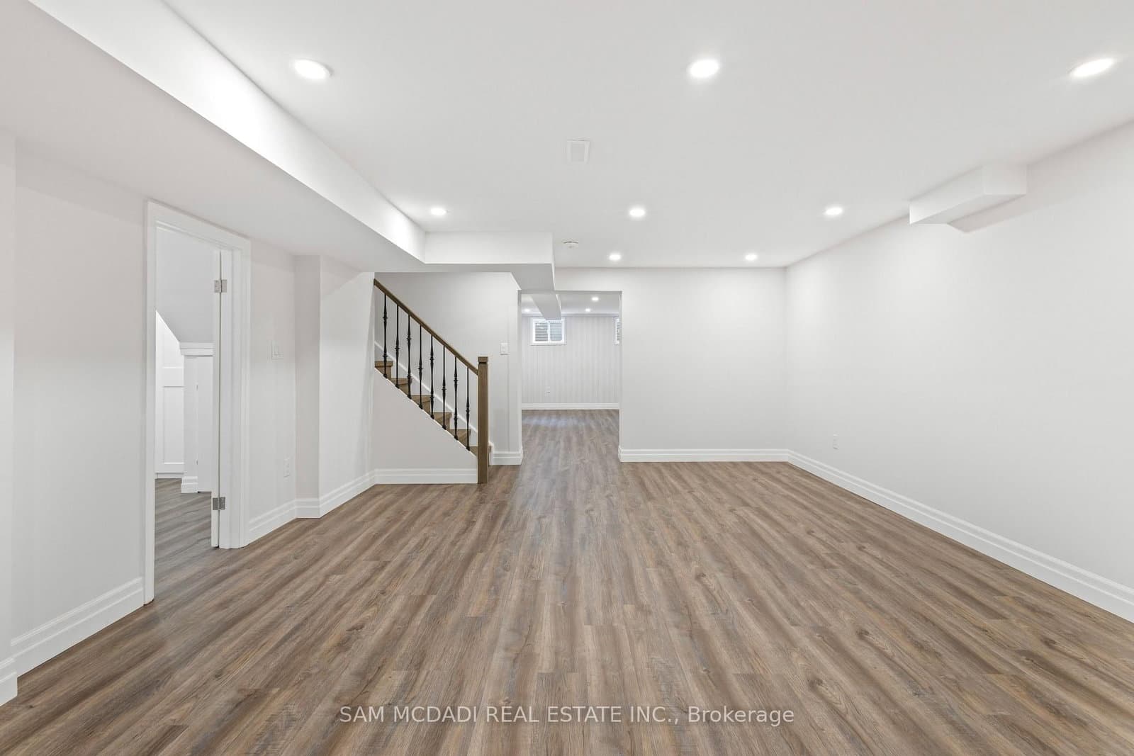 2535 Robin Drive thumbnail 32