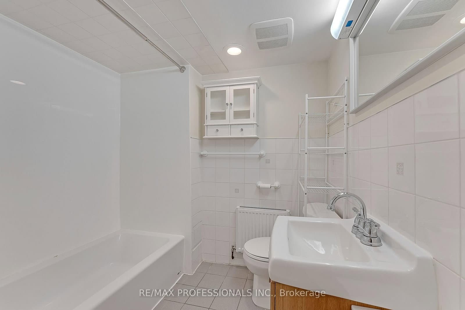 5B Old Mill Drive, Unit Lower thumbnail 17
