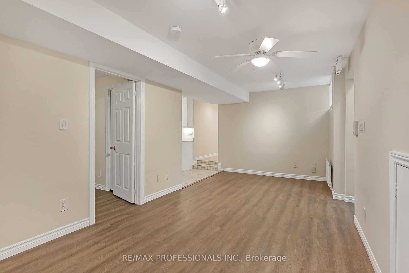 5B Old Mill Drive, Unit Lower thumbnail 8