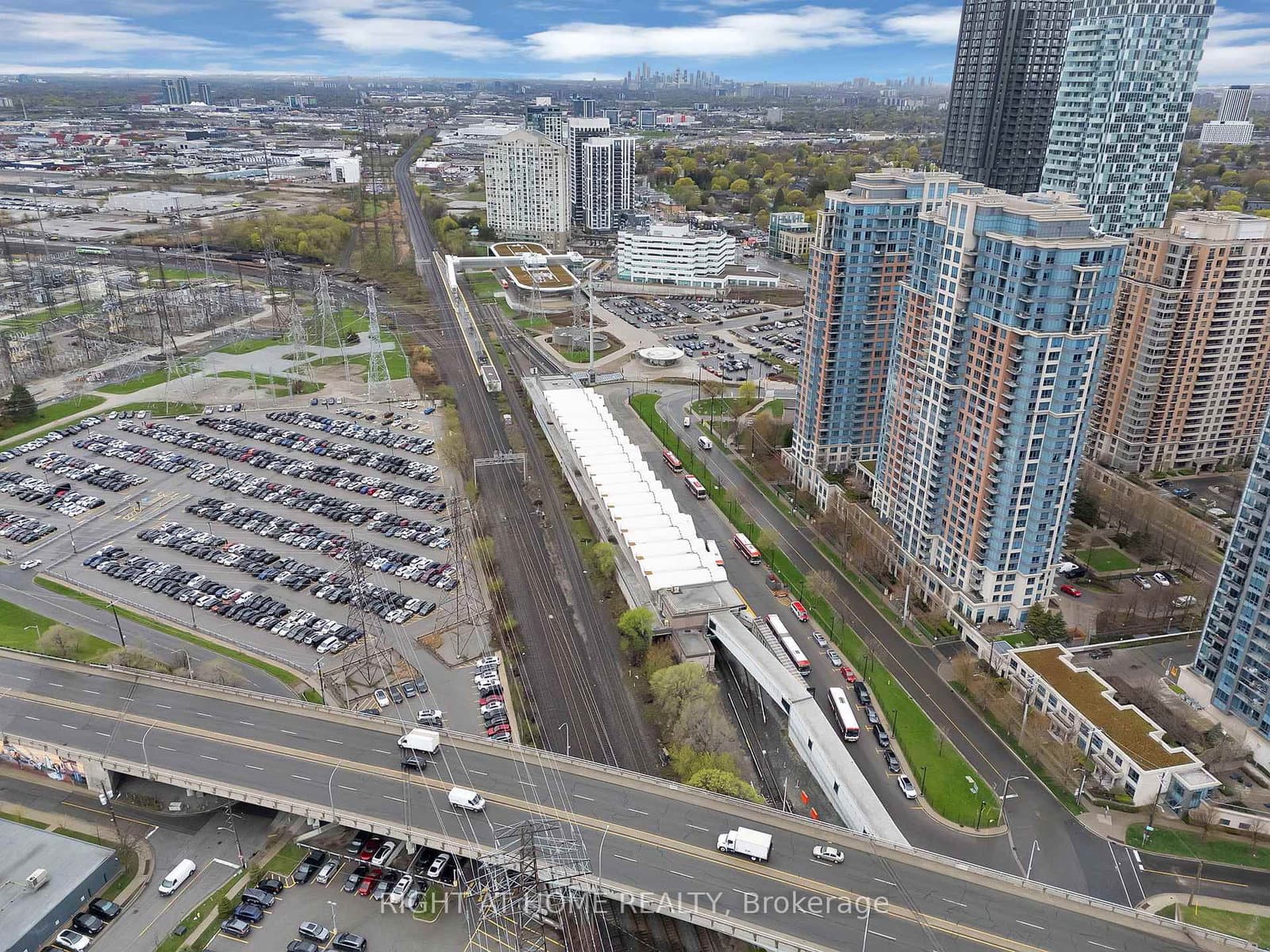 5122 Dundas Street W thumbnail 22