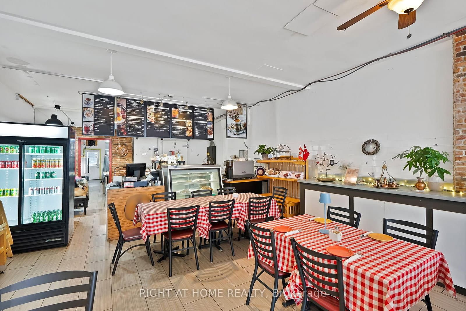 5122 Dundas Street W thumbnail 4