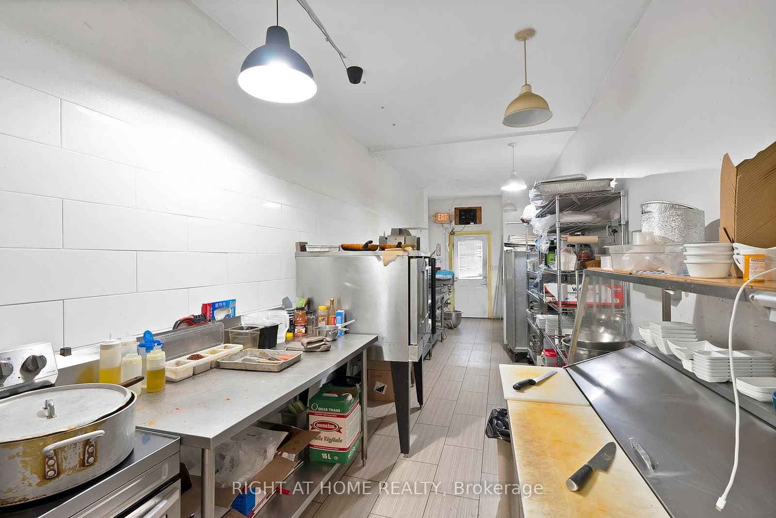 5122 Dundas Street W thumbnail 7
