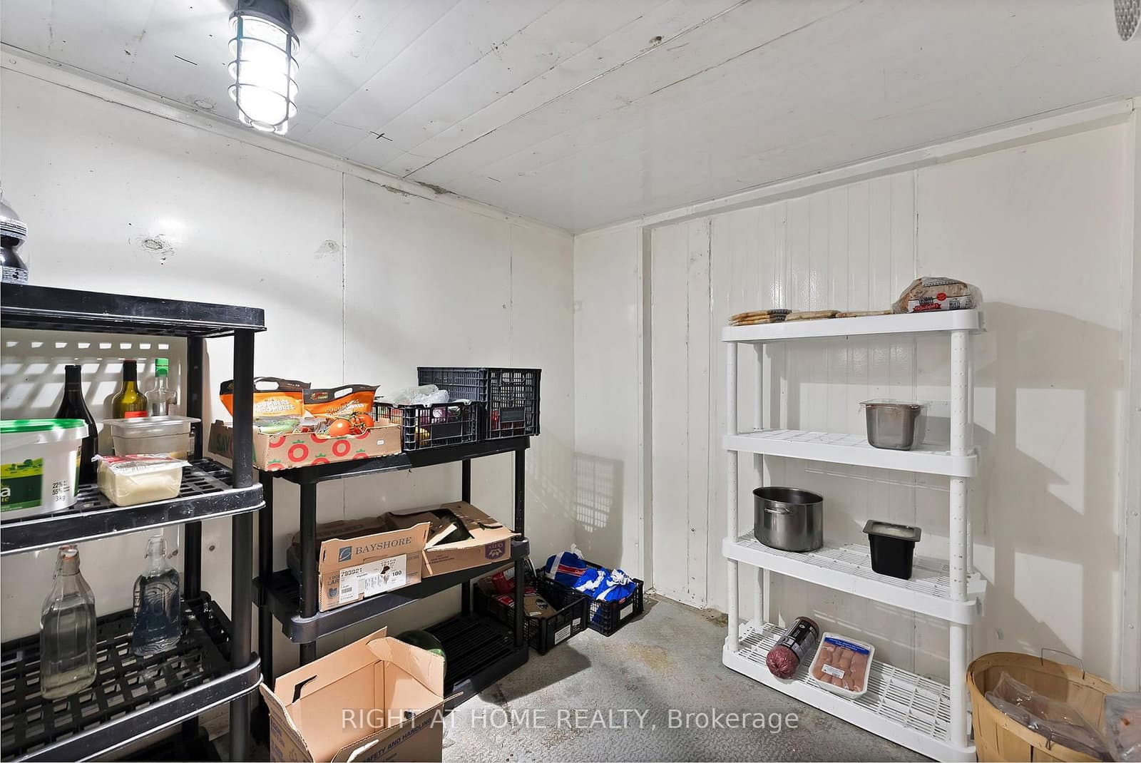 5122 Dundas Street W thumbnail 9