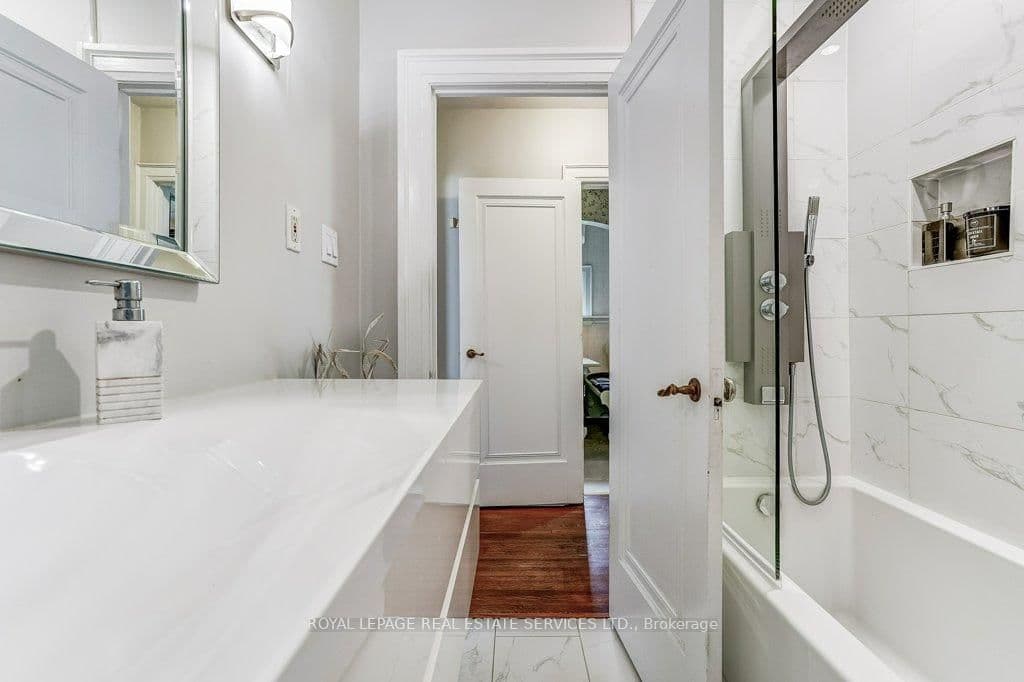 2 Larkin Avenue thumbnail 17