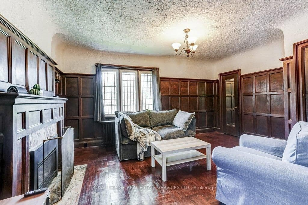 2 Larkin Avenue thumbnail 25