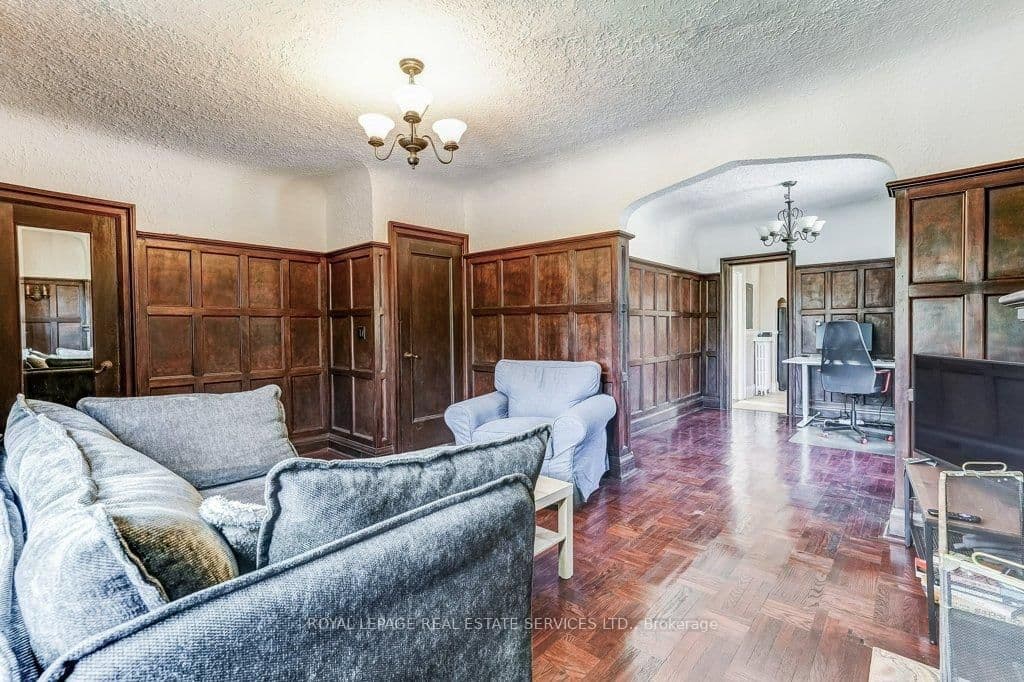 2 Larkin Avenue thumbnail 26