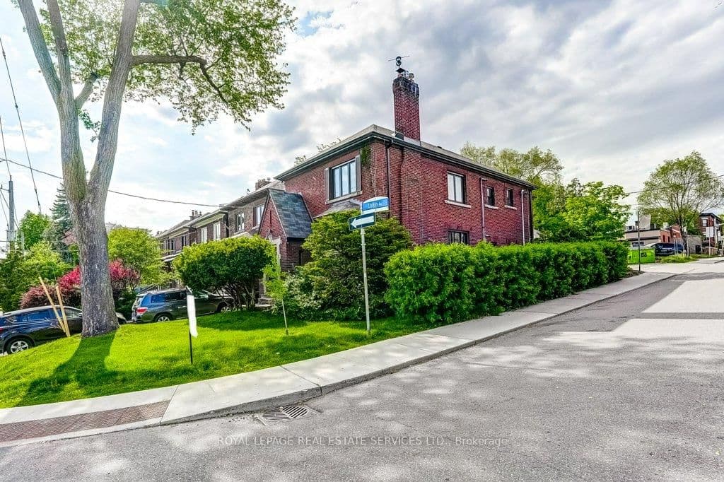 2 Larkin Avenue thumbnail 3