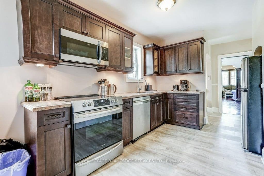 2 Larkin Avenue thumbnail 31