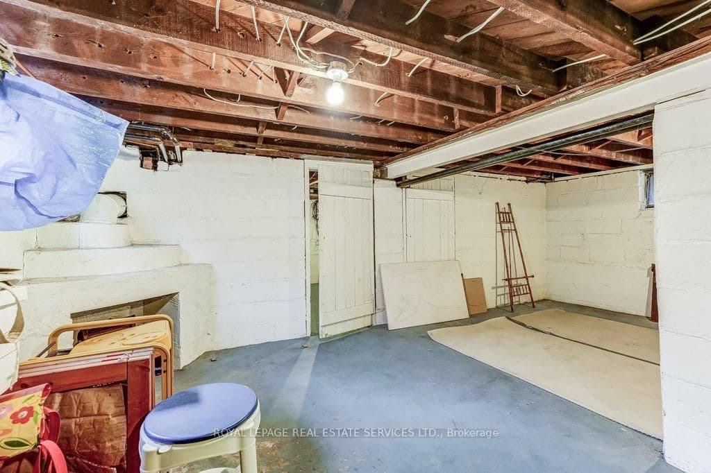 2 Larkin Avenue thumbnail 41
