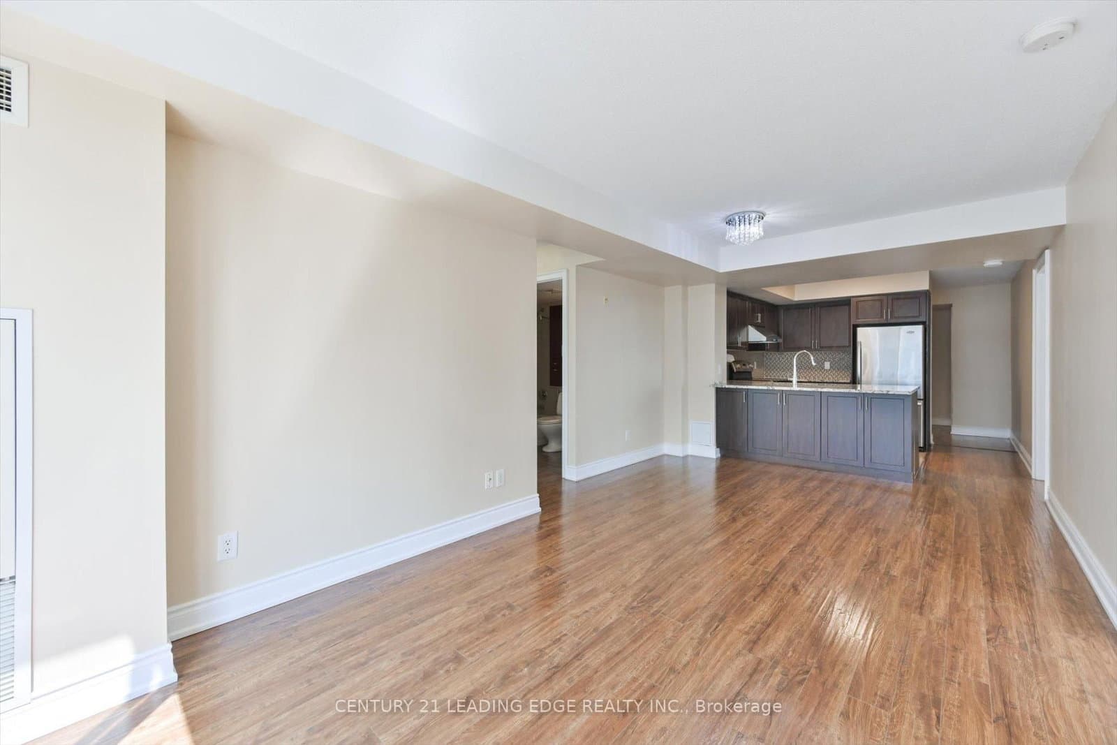 1040 The Queensway, Unit 710 thumbnail 10
