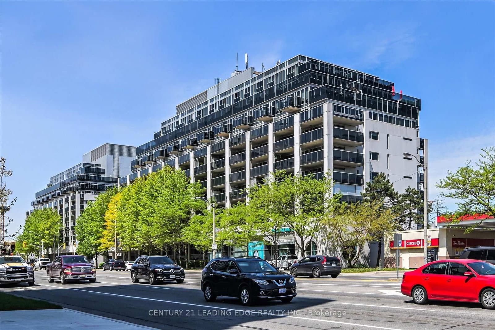 1040 The Queensway, Unit 710 thumbnail 2