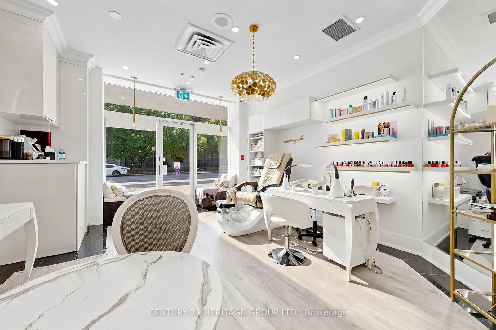 220 Bloor Street W thumbnail 5