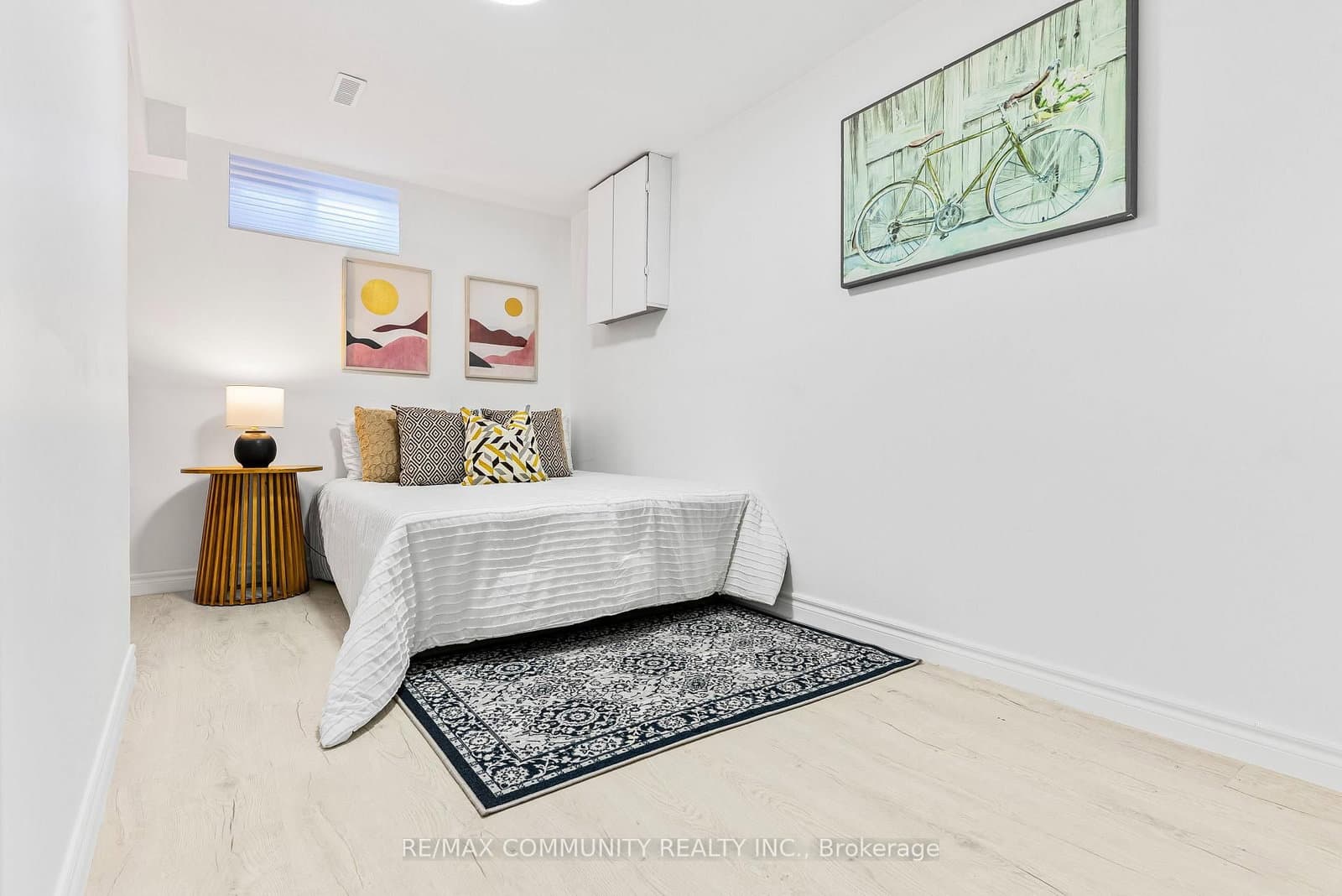 42 Kay Drive thumbnail 32