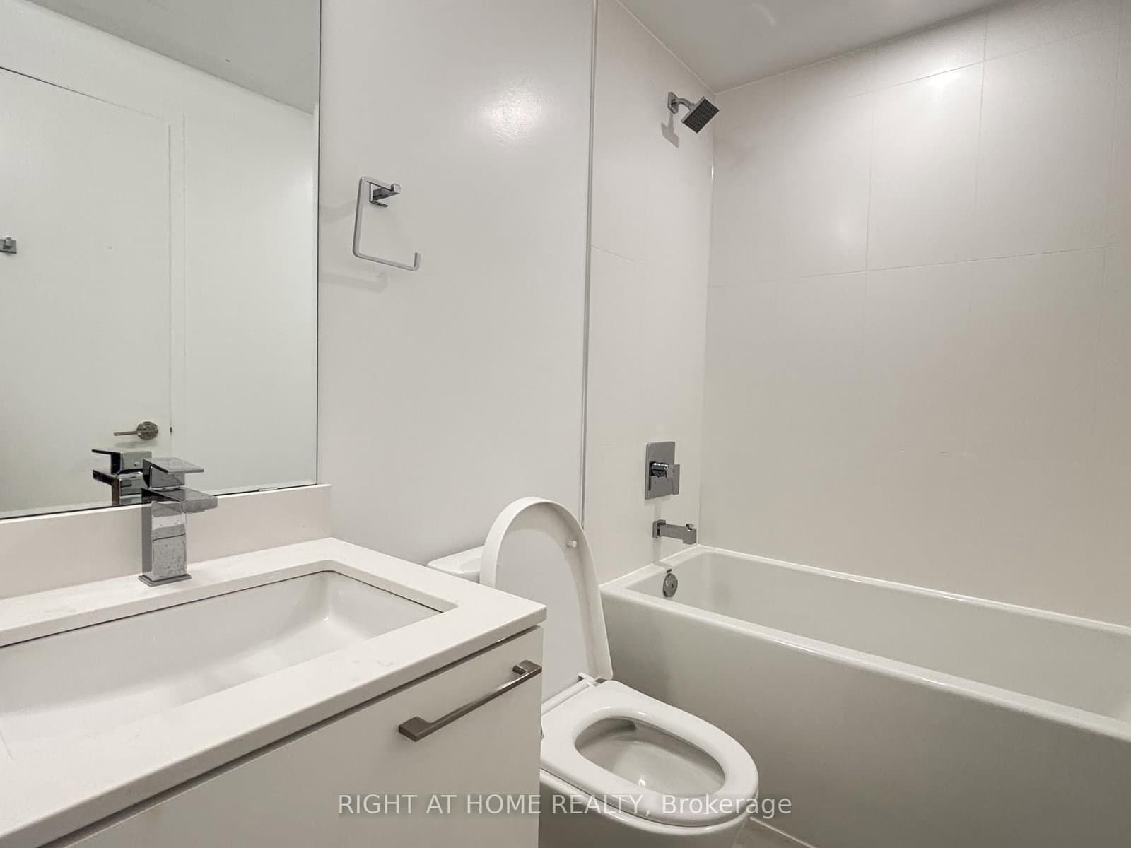 260 Malta Avenue, Unit 506 thumbnail 10