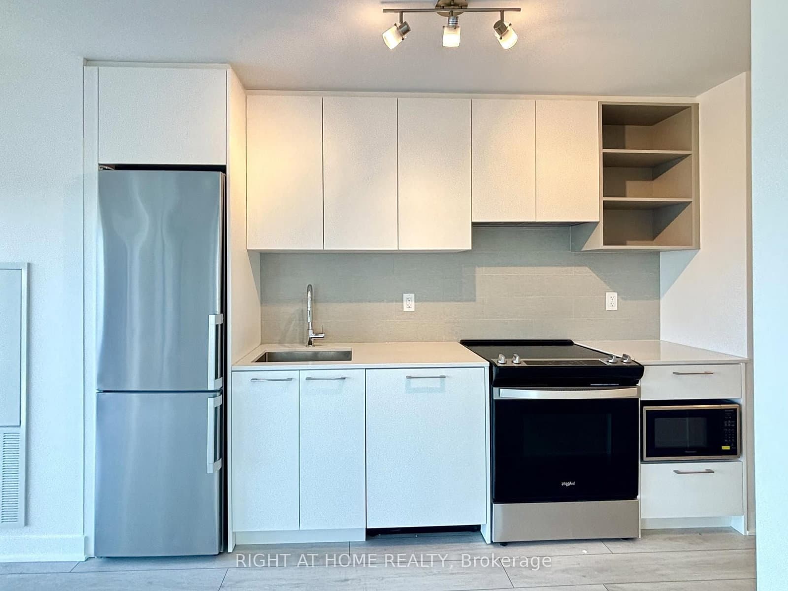 260 Malta Avenue, Unit 506 thumbnail 4