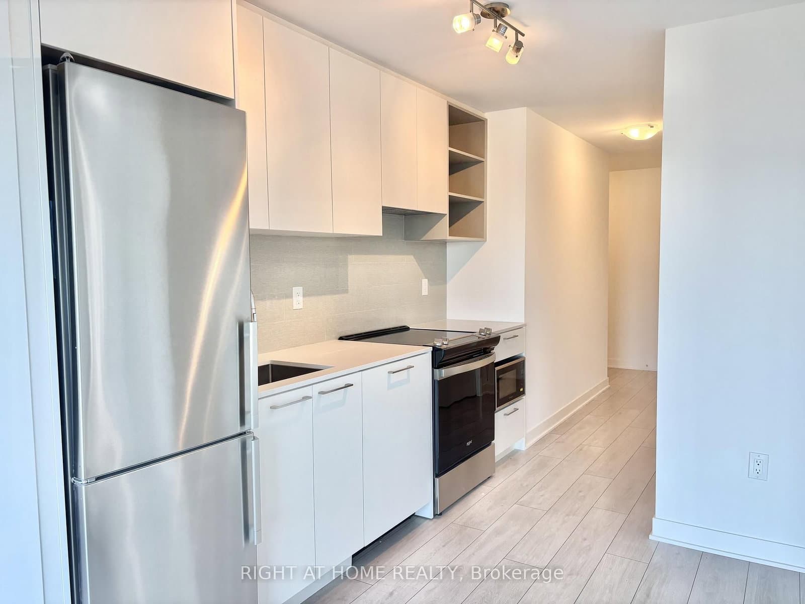 260 Malta Avenue, Unit 506 thumbnail 5