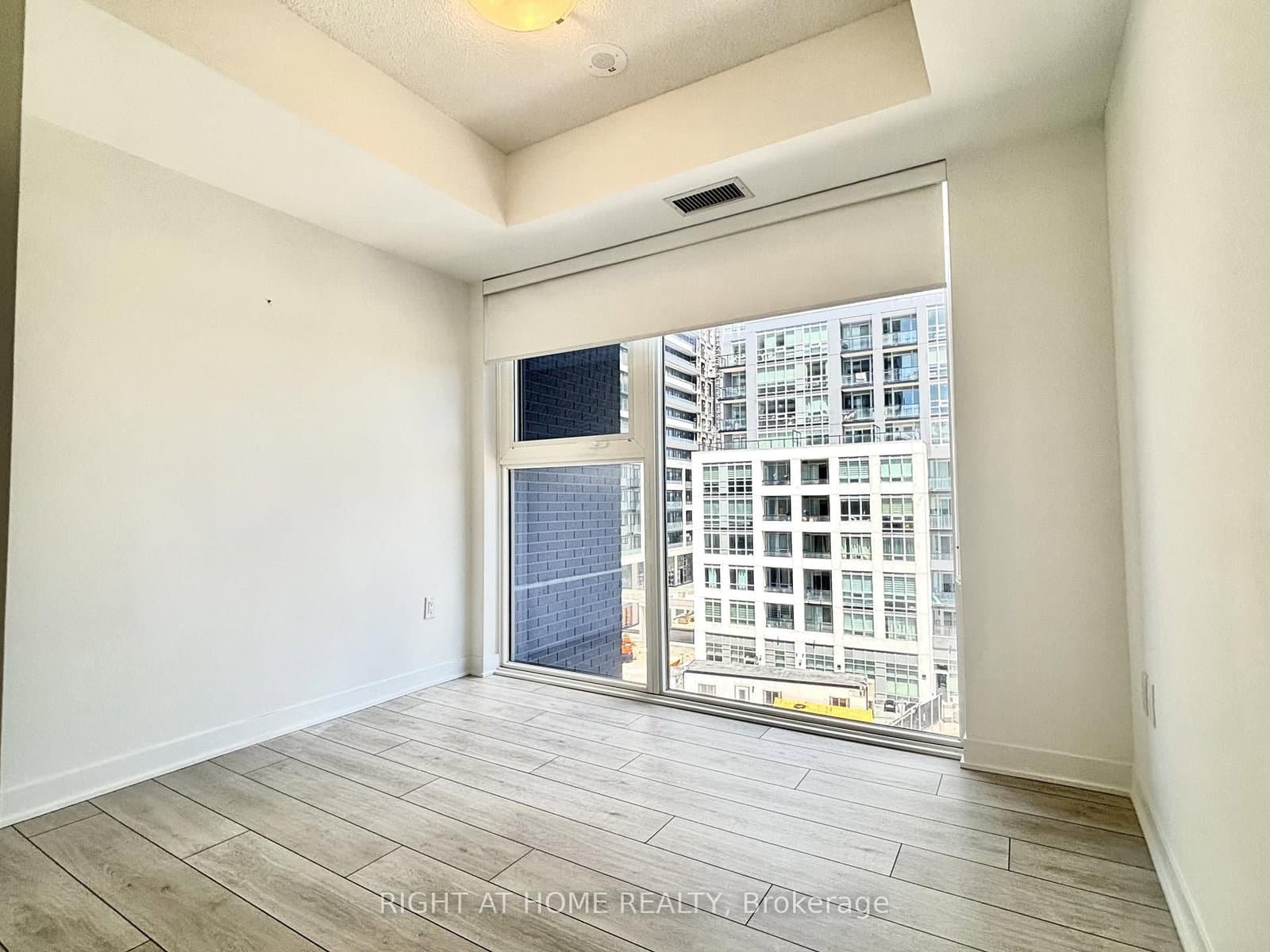 260 Malta Avenue, Unit 506 thumbnail 8