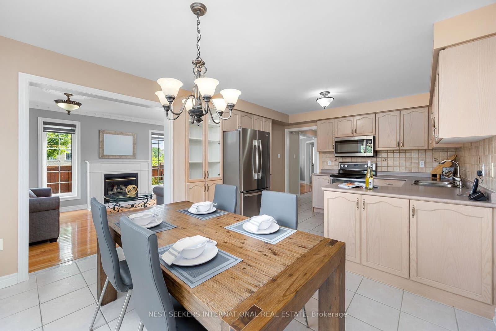 422 Fernforest Drive thumbnail 14