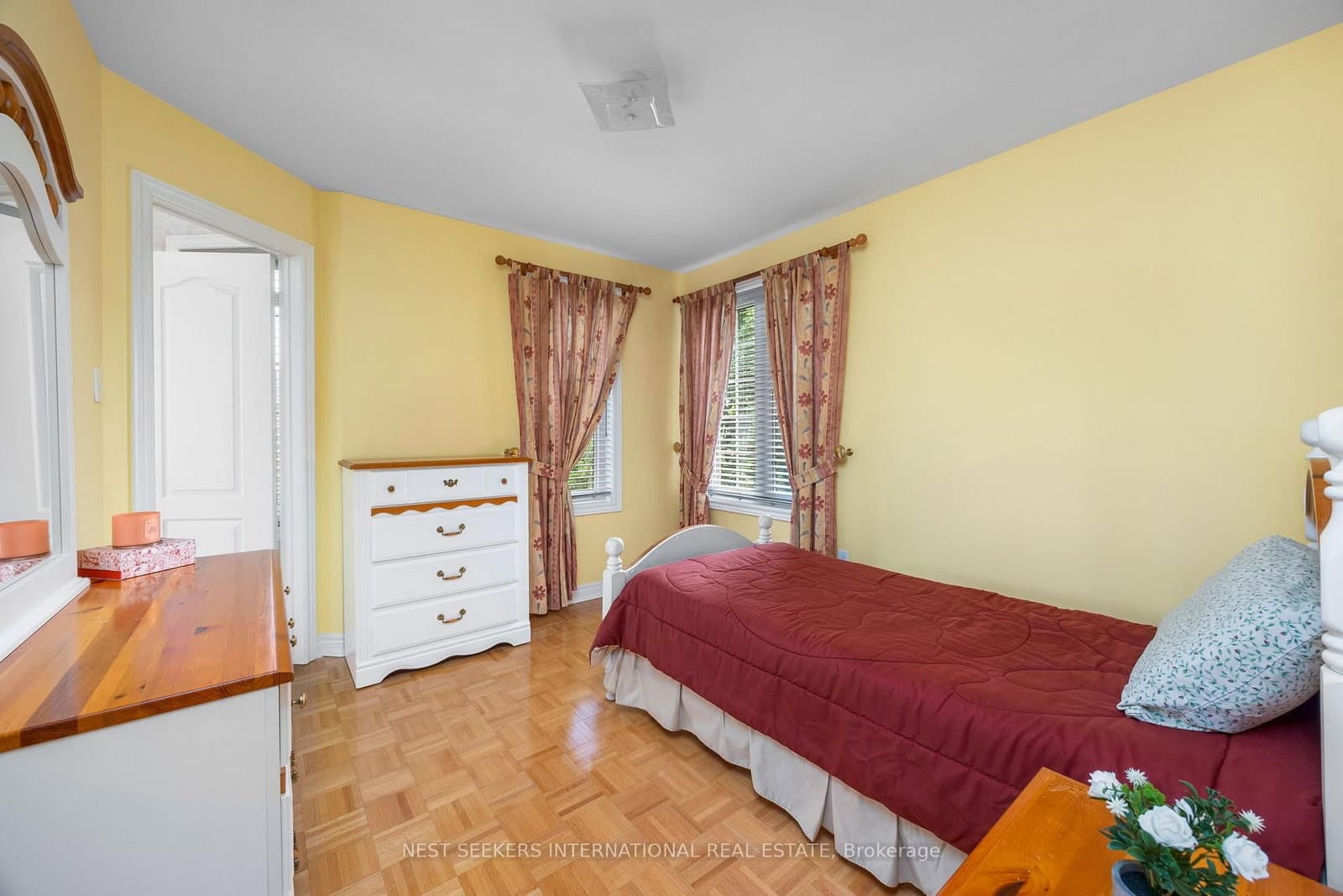 422 Fernforest Drive thumbnail 24