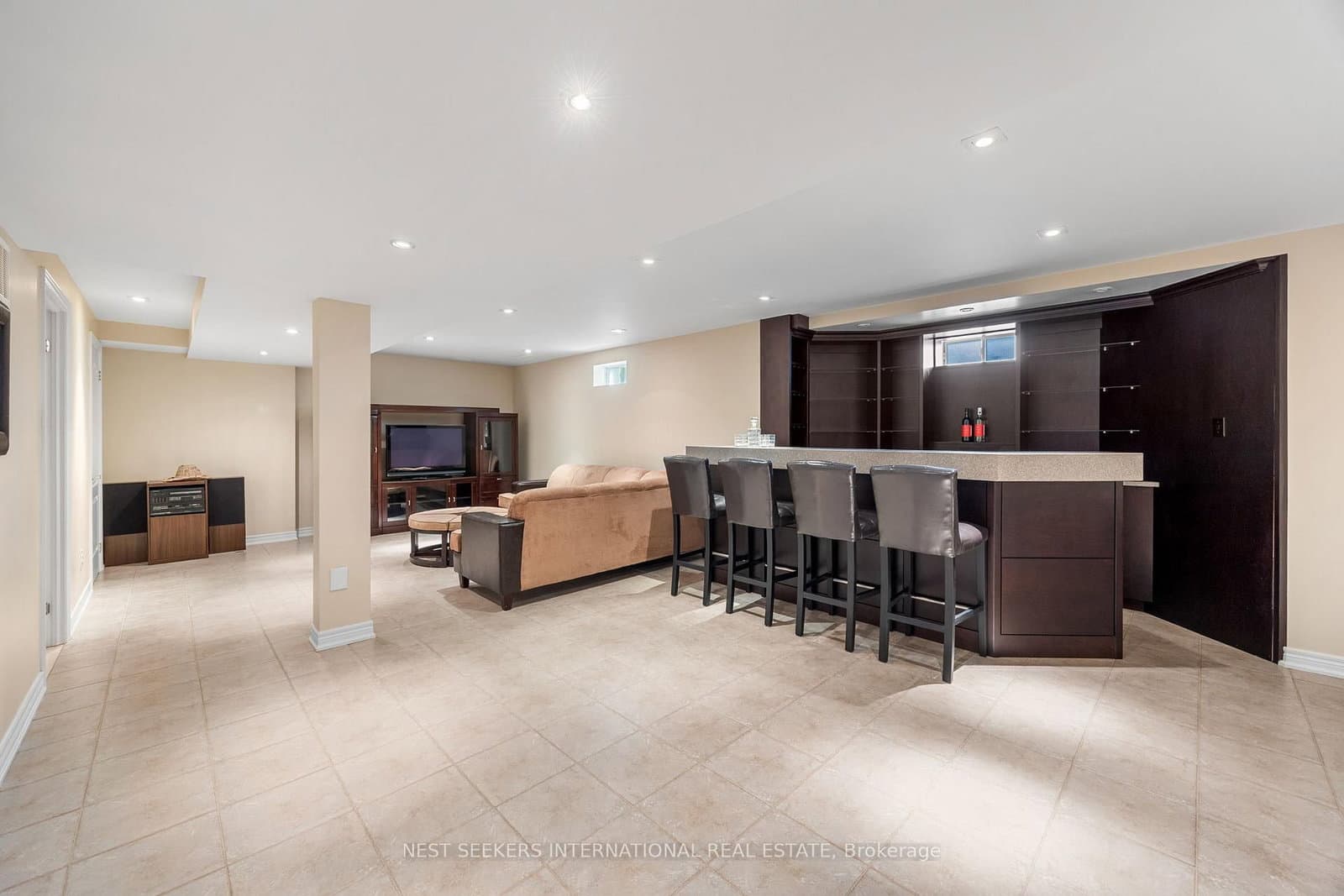 422 Fernforest Drive thumbnail 33