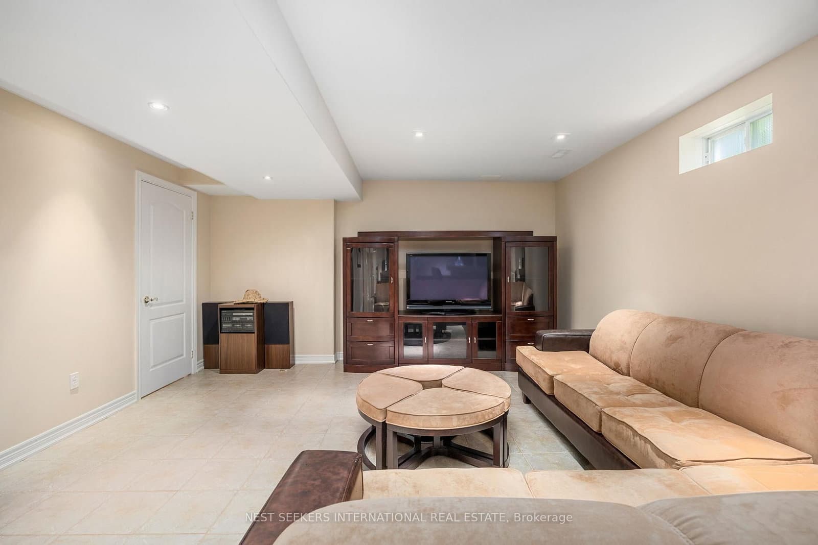 422 Fernforest Drive thumbnail 34