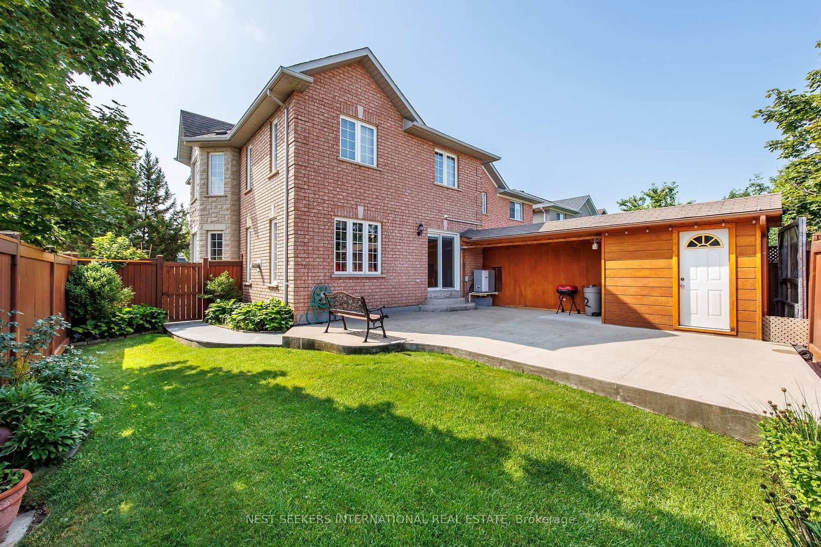 422 Fernforest Drive thumbnail 40