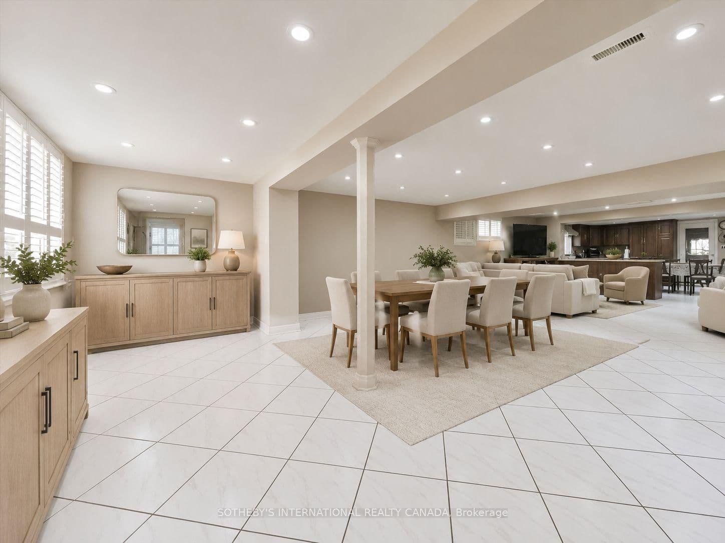 502 Queens Drive thumbnail 32