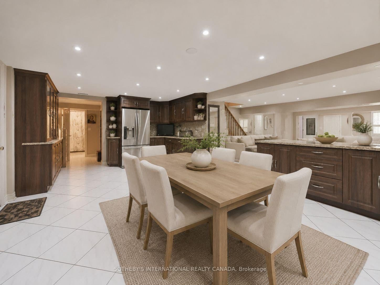 502 Queens Drive thumbnail 42