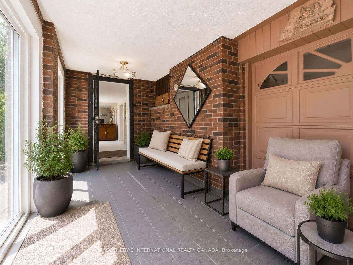 502 Queens Drive thumbnail 44