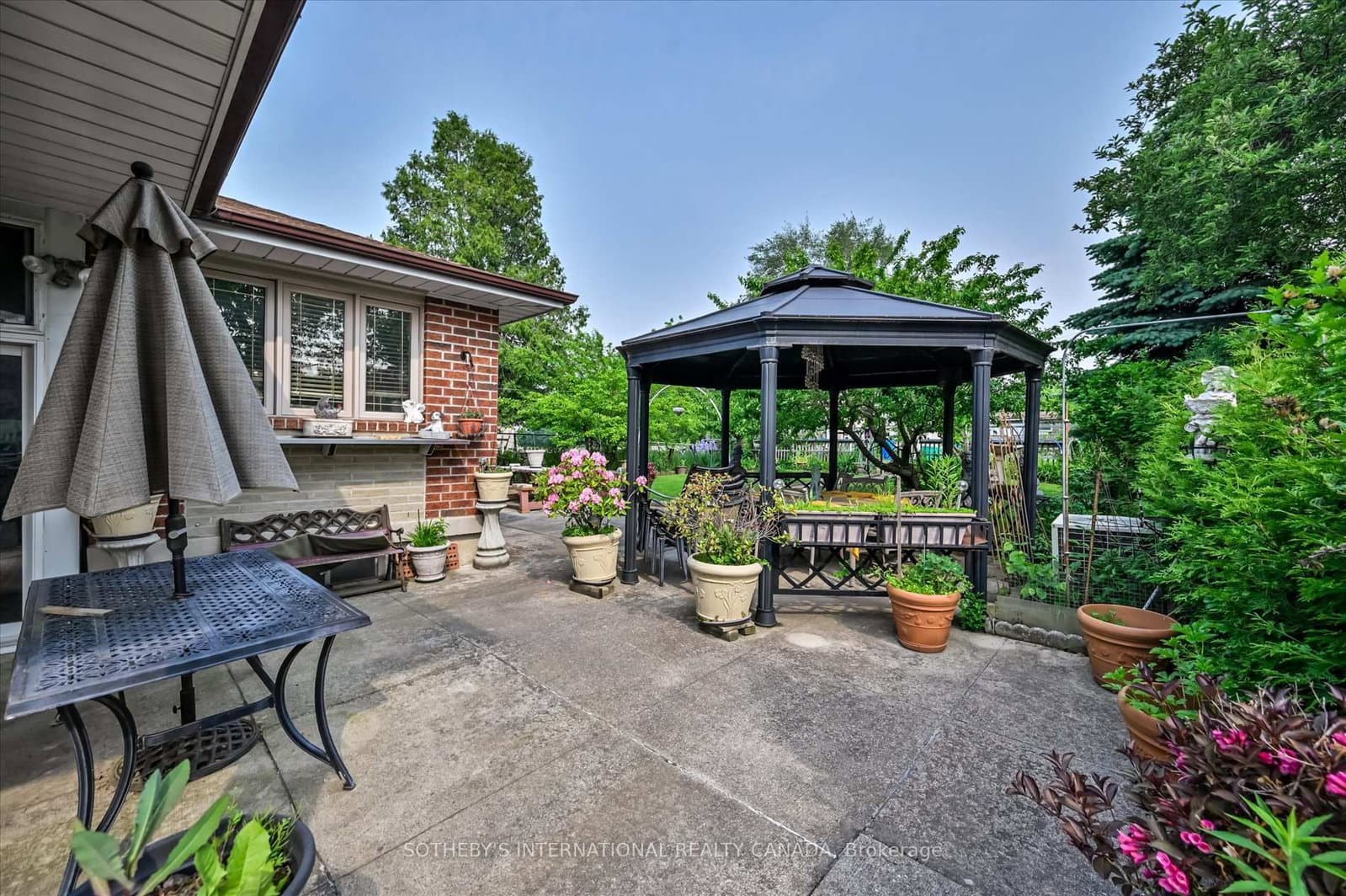 502 Queens Drive thumbnail 45