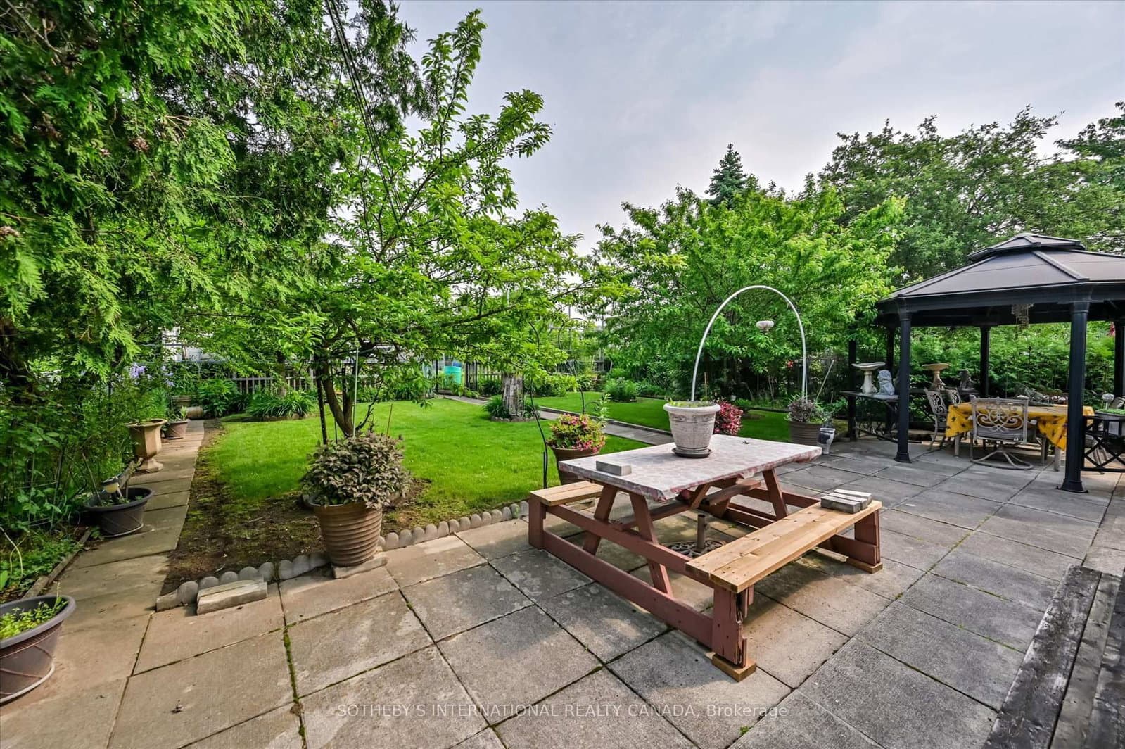 502 Queens Drive thumbnail 48