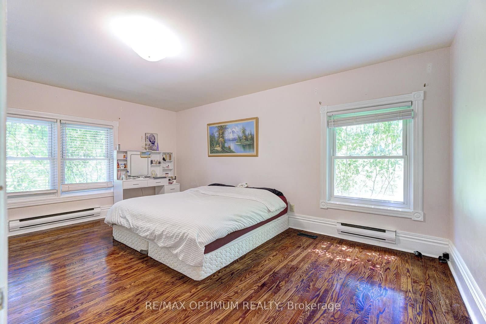 18 Armstrong Street thumbnail 16