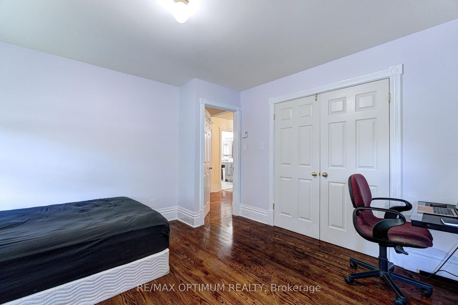 18 Armstrong Street thumbnail 24