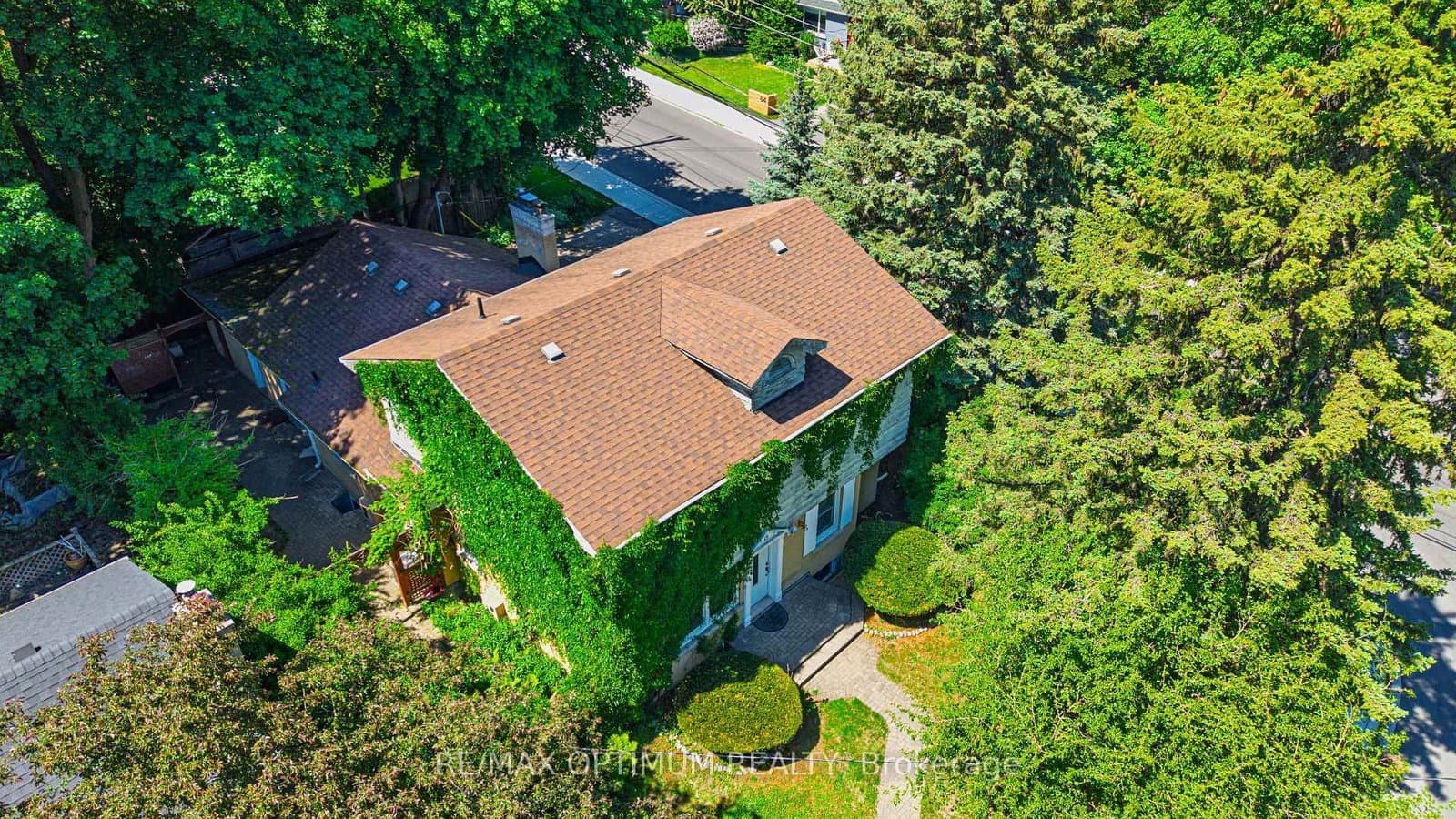 18 Armstrong Street thumbnail 44