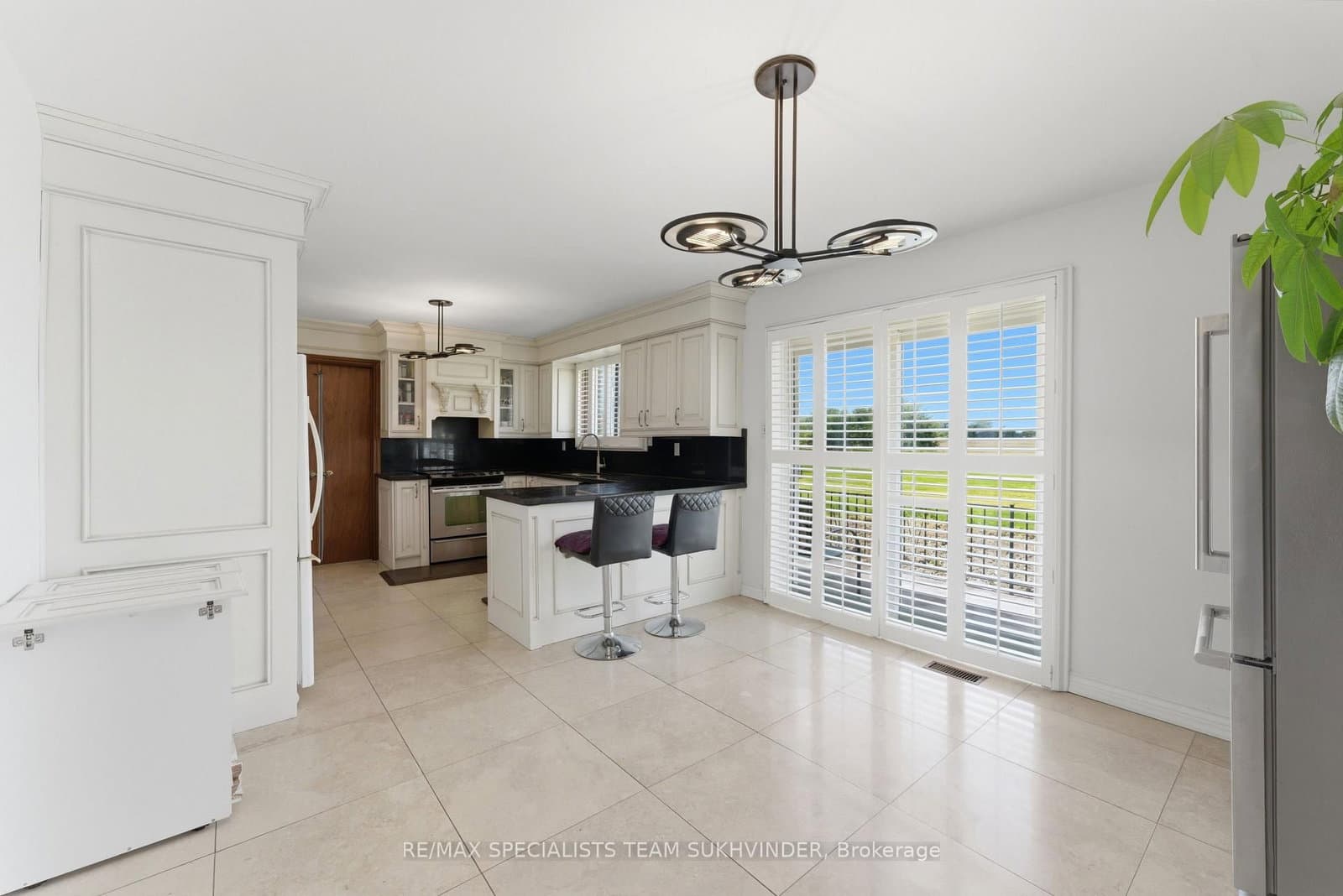 7236 Mayfield Road thumbnail 10