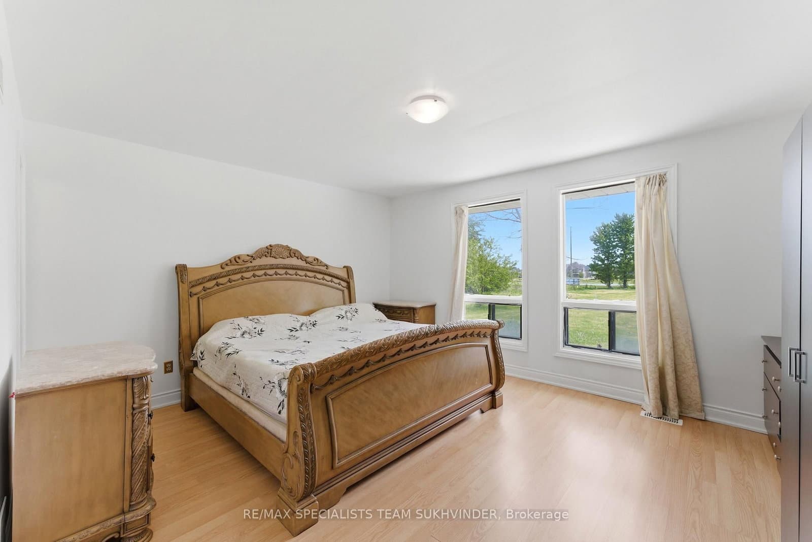 7236 Mayfield Road thumbnail 14
