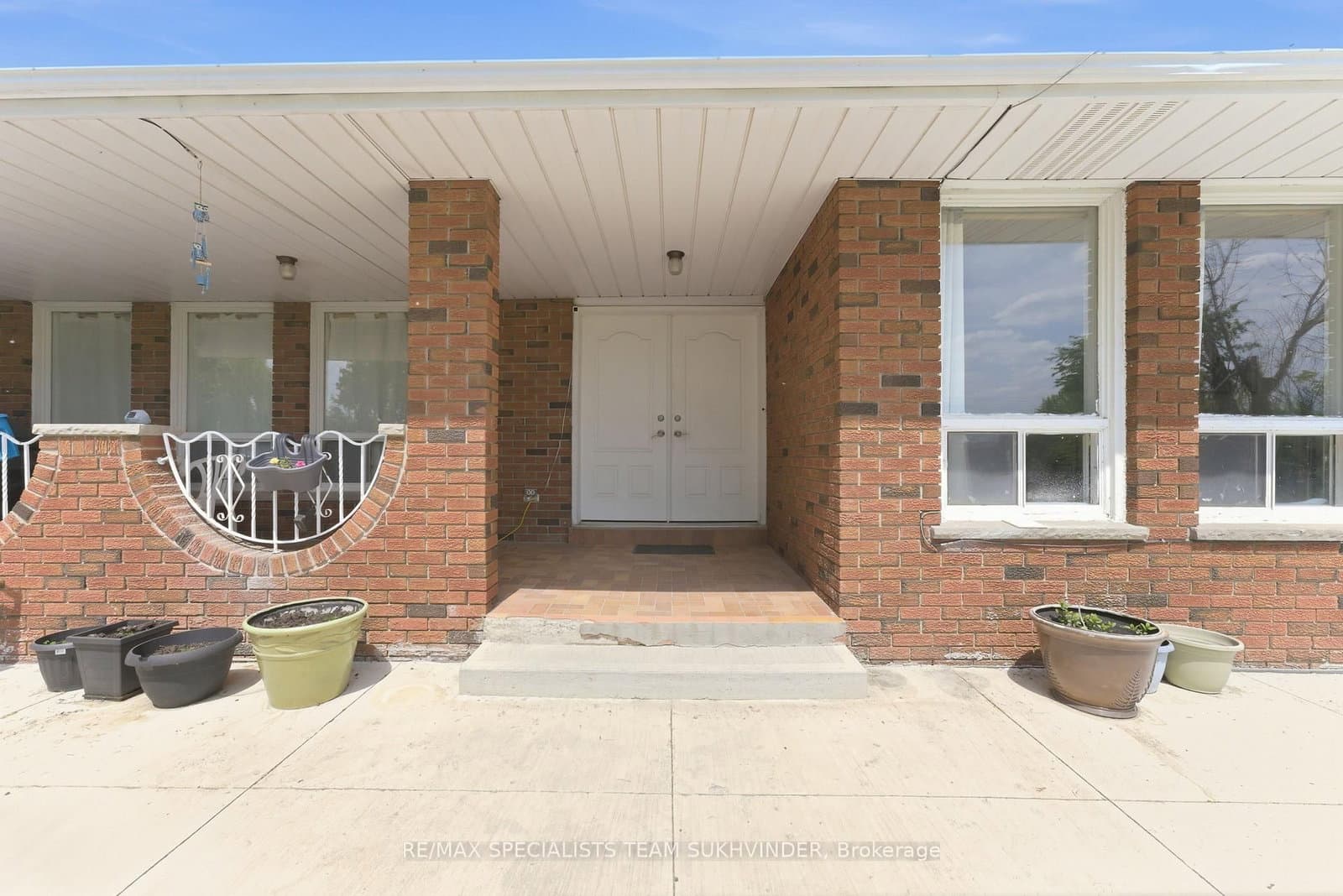 7236 Mayfield Road thumbnail 4
