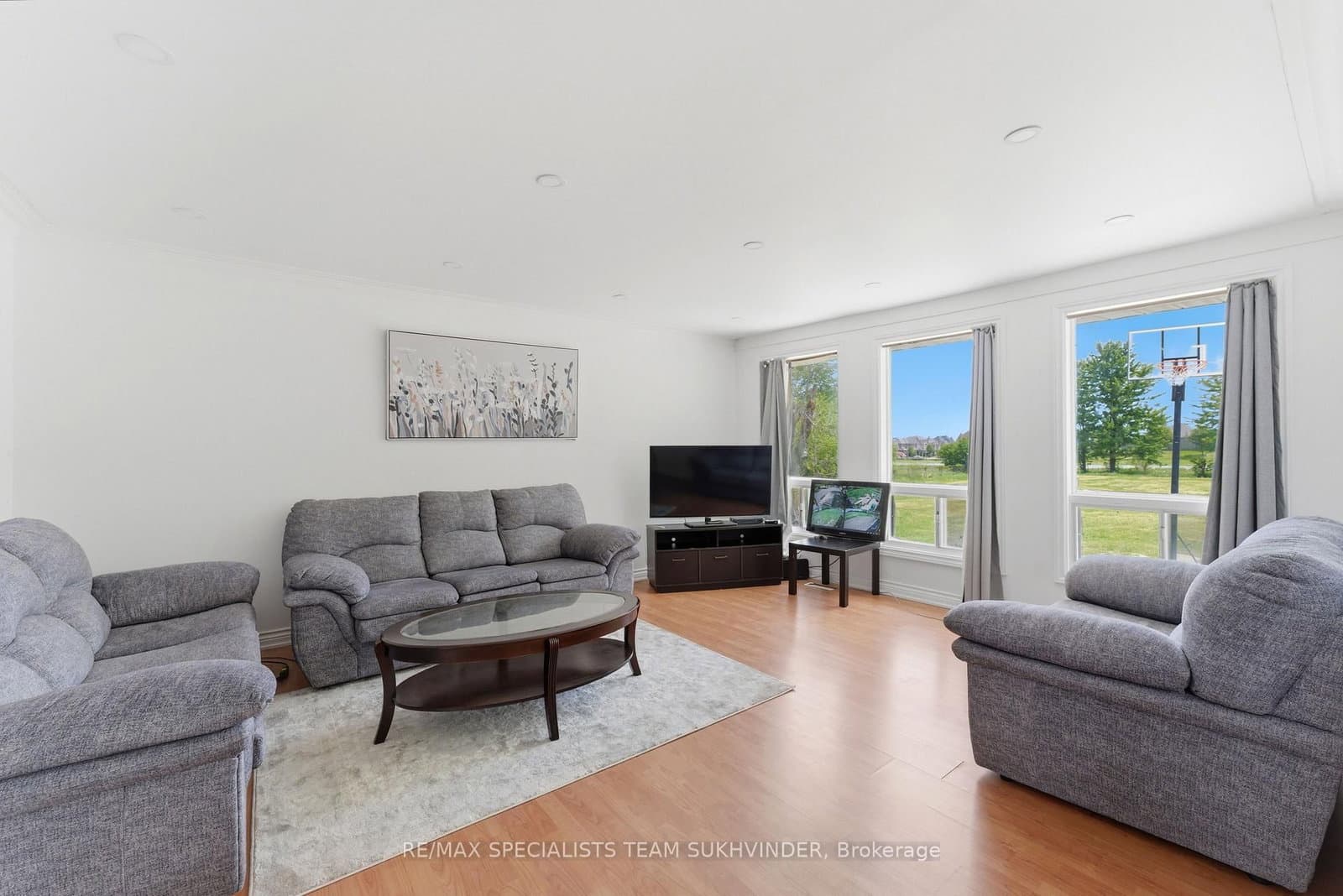 7236 Mayfield Road thumbnail 7