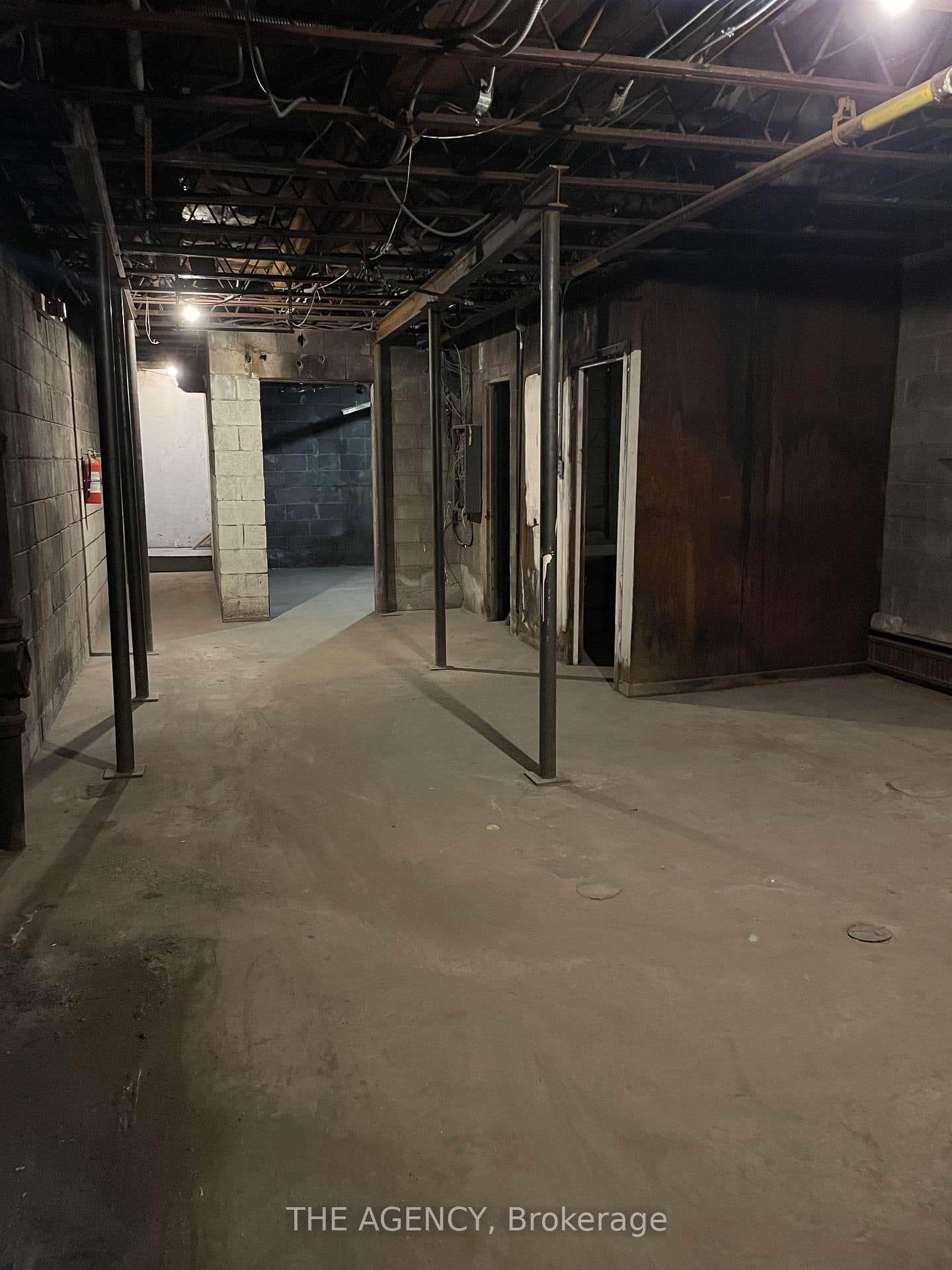 2936 Dundas Street W thumbnail 13