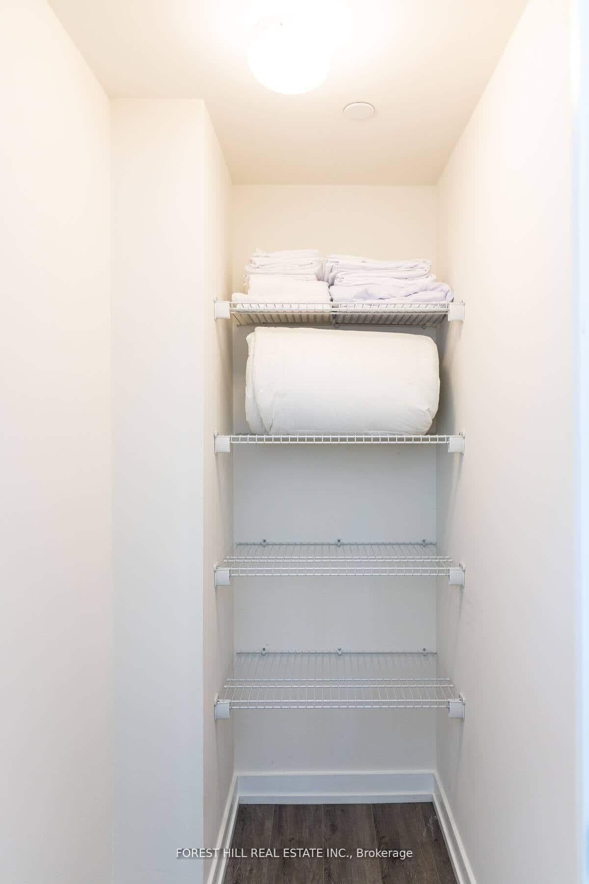 2300 St Clair Avenue W, Unit 101 thumbnail 16