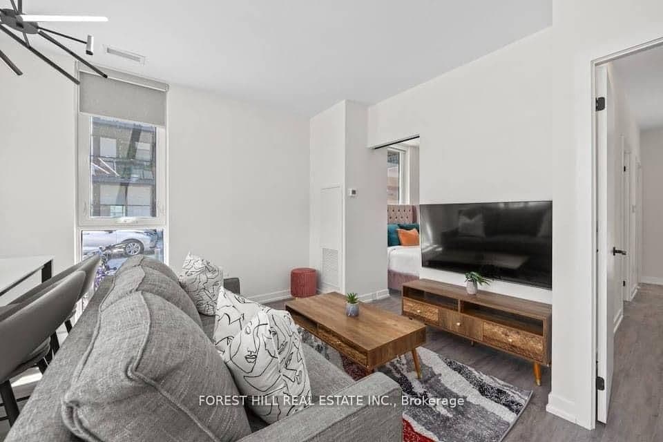 2300 St Clair Avenue W, Unit 101 thumbnail 3