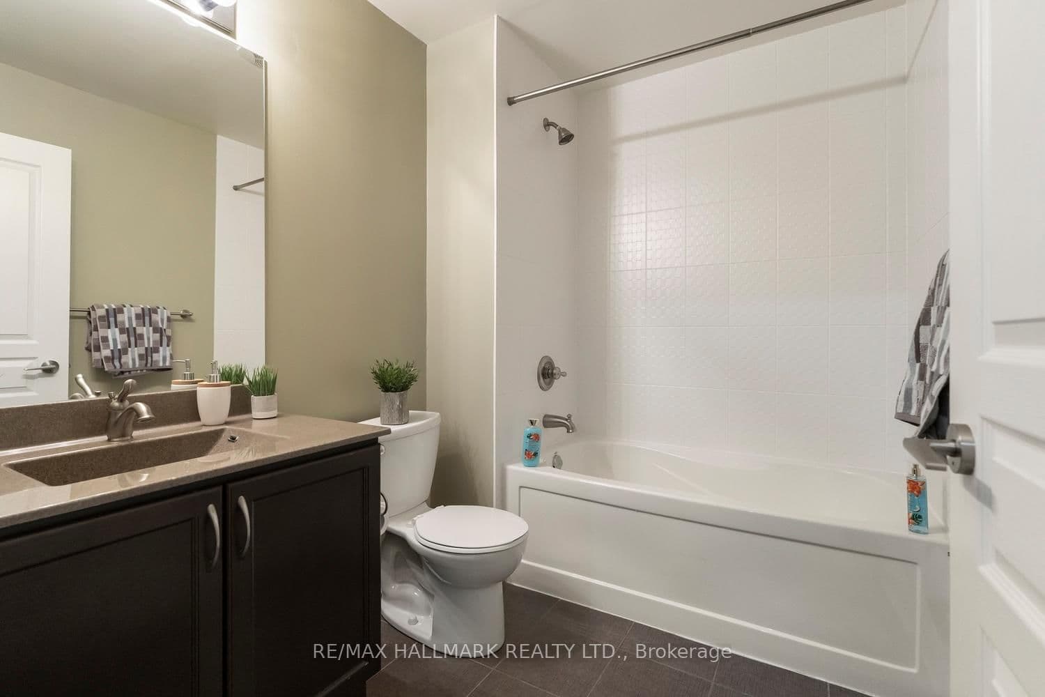 1 Hurontario Street, Unit 601 thumbnail 21