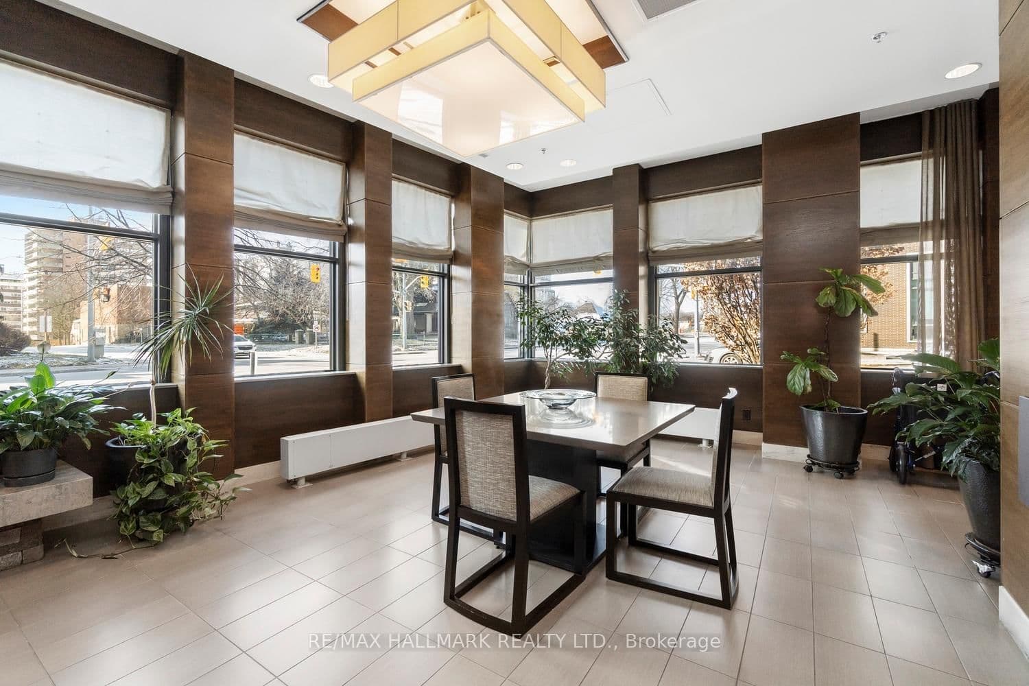 1 Hurontario Street, Unit 601 thumbnail 25