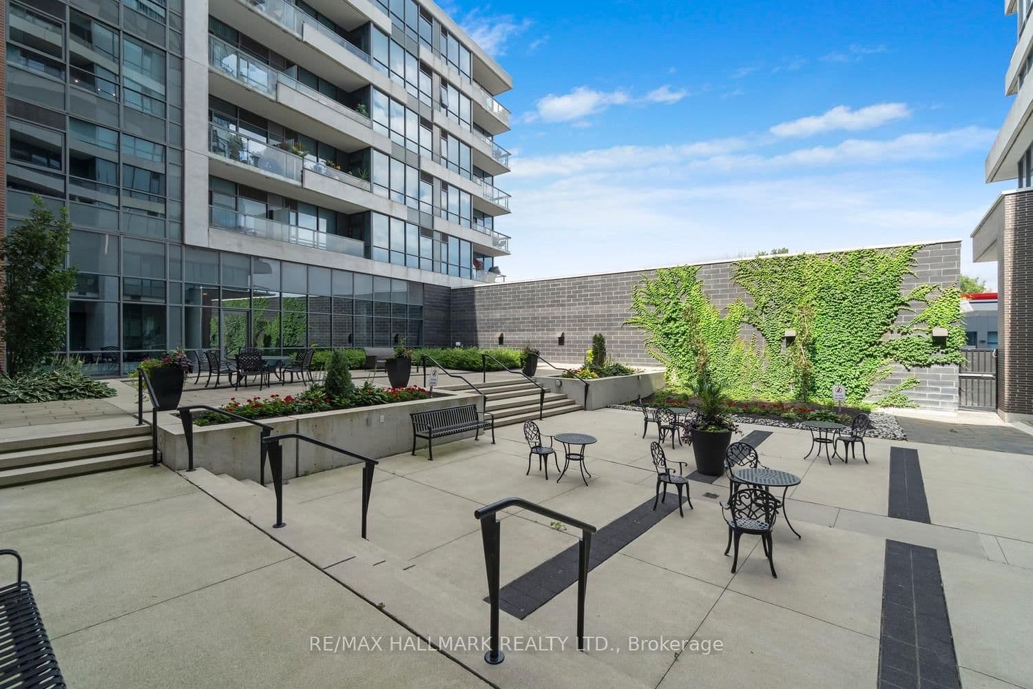 1 Hurontario Street, Unit 601 thumbnail 26
