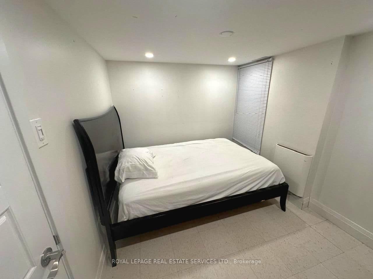 1399 Lansdowne Avenue, Unit Lower thumbnail 14