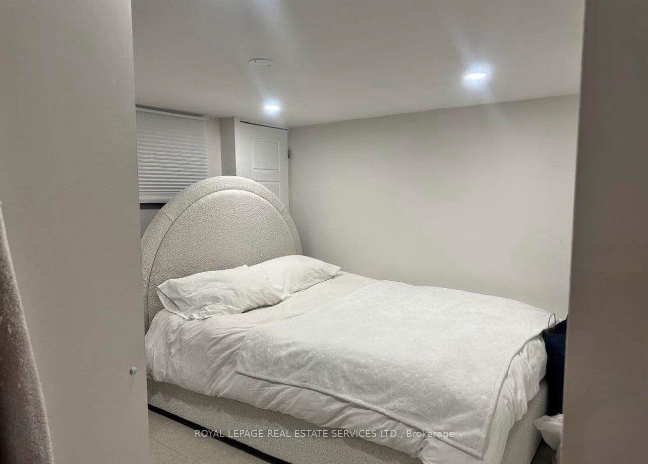 1399 Lansdowne Avenue, Unit Lower thumbnail 15
