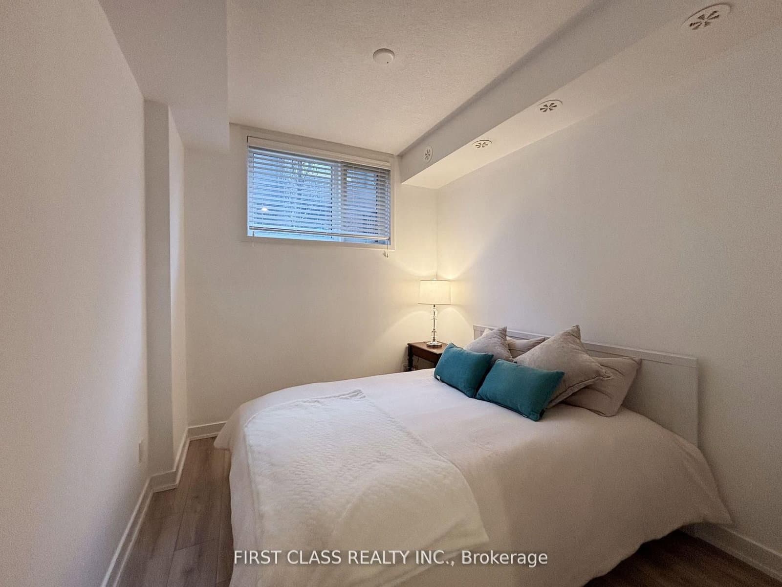 1127 Cooke Boulevard, Unit 514 thumbnail 5
